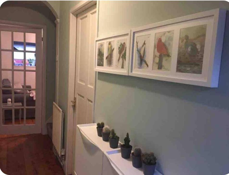 Homestay Double Bedroom In Shared House Closer To Center